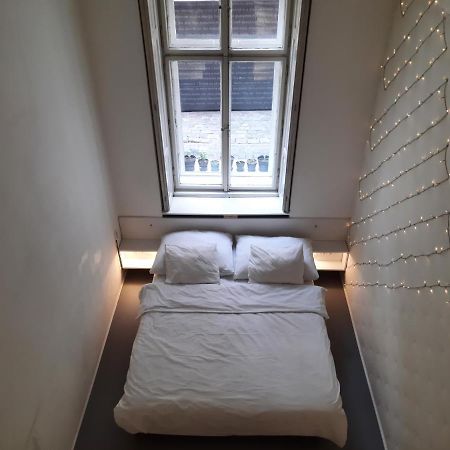 Downtown Prague Minimalistic Room In Flatshare Praga Exterior foto