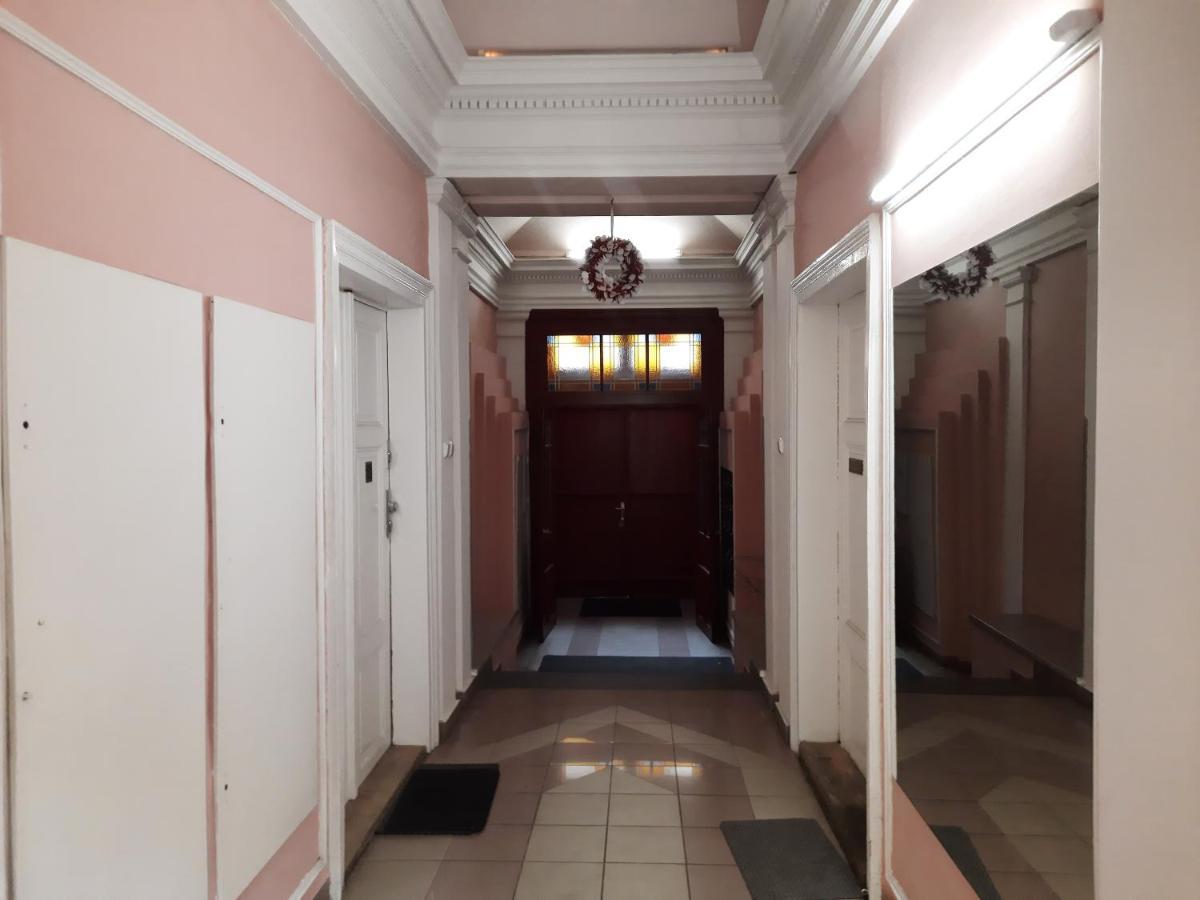 Downtown Prague Minimalistic Room In Flatshare Praga Exterior foto