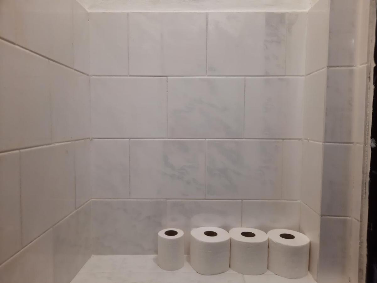 Downtown Prague Minimalistic Room In Flatshare Praga Exterior foto