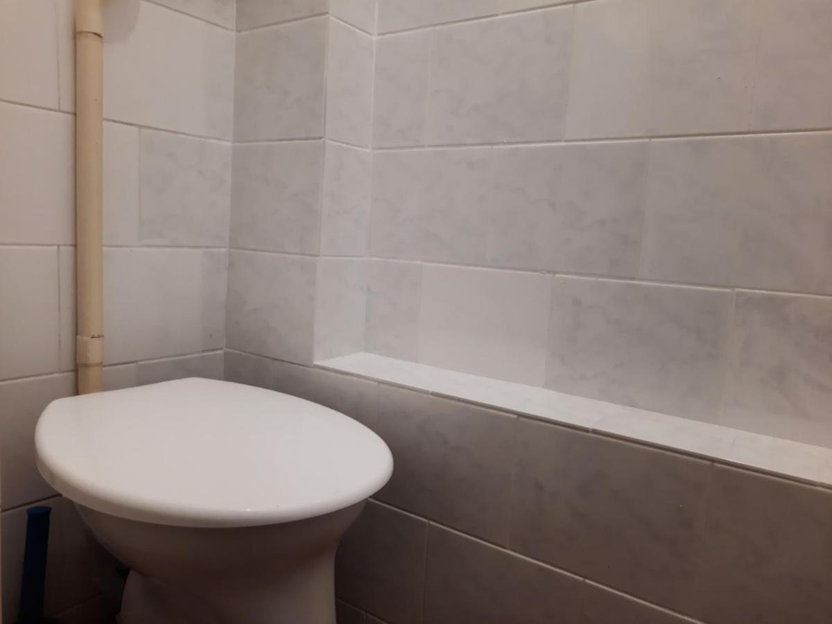 Downtown Prague Minimalistic Room In Flatshare Praga Exterior foto