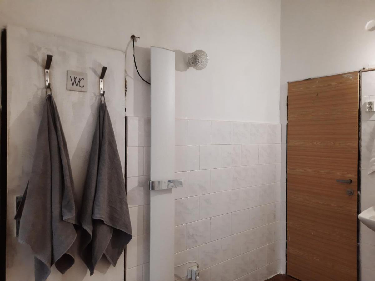 Downtown Prague Minimalistic Room In Flatshare Praga Exterior foto